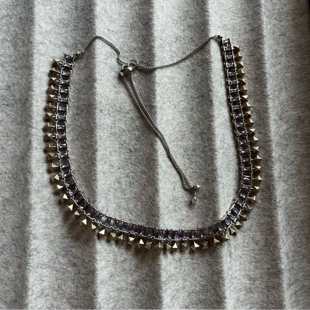 Kendra Scott necklace